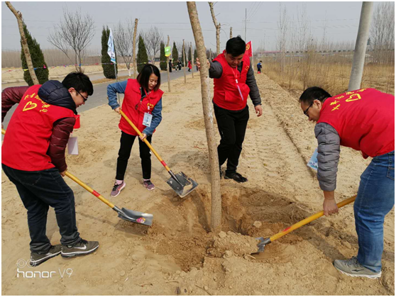 濟(jì)南長(zhǎng)田實(shí)業(yè)助力2018“綠滿齊魯?美麗山東”省暨濟(jì)南市青少年植樹活動(dòng)