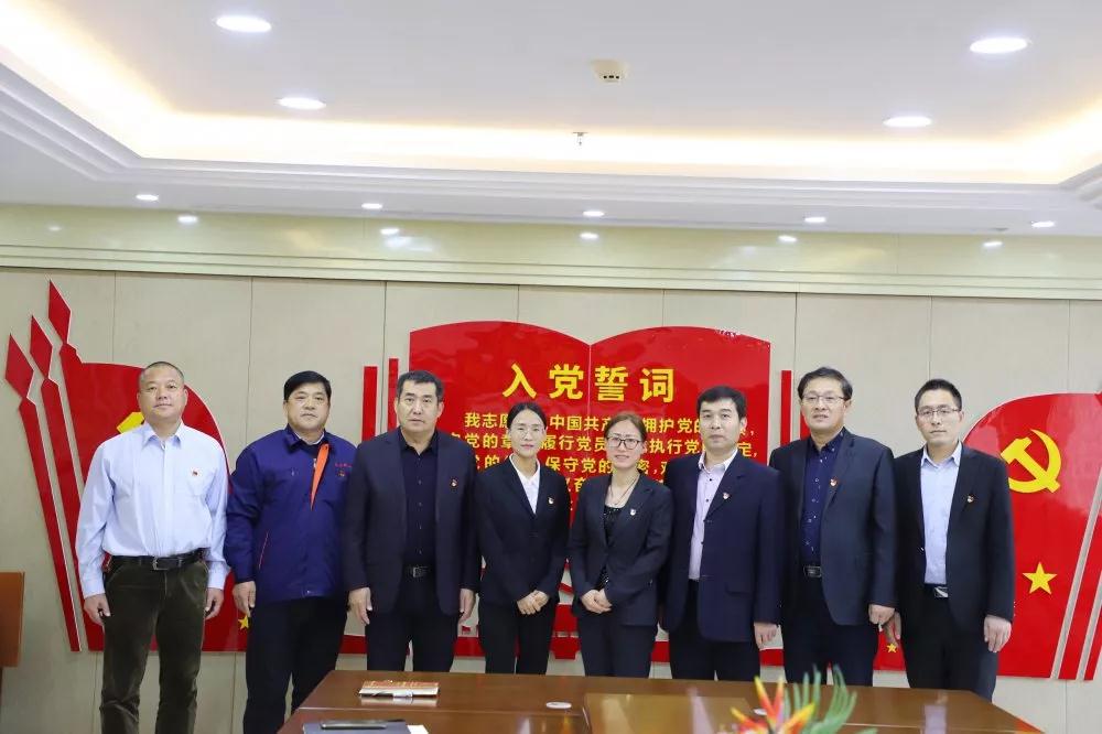 注入新鮮血液 筑牢戰(zhàn)斗堡壘 —長田實業(yè)黨支部召開納新大會 接收3名預(yù)備黨員